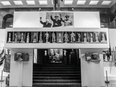 Az 1990-es Sztá-lin! Rá-ko-si! kiállítás a Legújabbkori Történeti Múzeumban Forrás: Magyar Nemzeti Múzeum Történeti Adattár