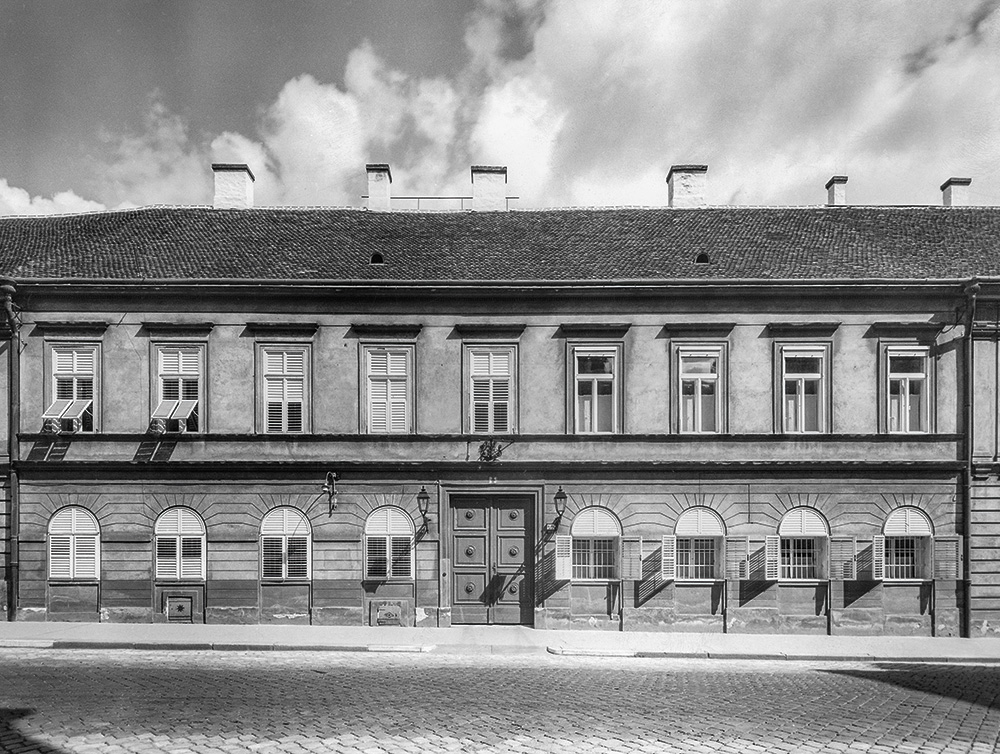 A budai Tárnok utcai Esterházy-palota FővárosiSzabóErvinKönyvtár–BudapestGyűjtemény,leltáriszám:030396